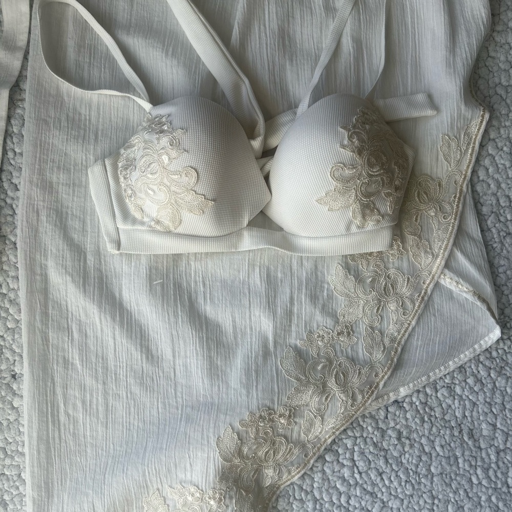 La Perla matching swim top and Sarong .